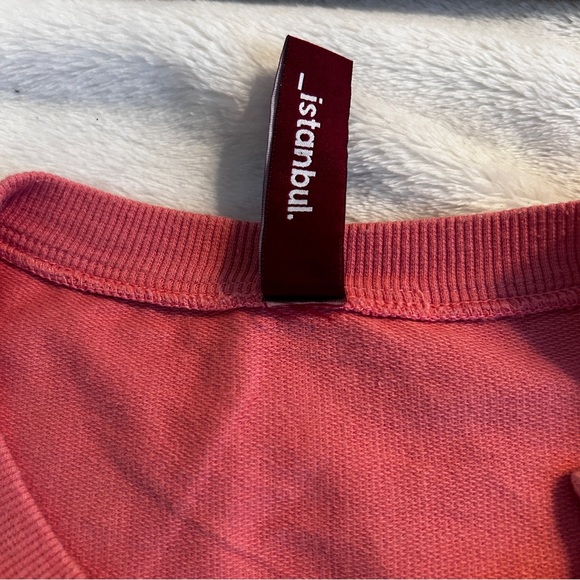 The Global Market Cream & Rouge lightweight sweatshirt - Picture 6 of 10